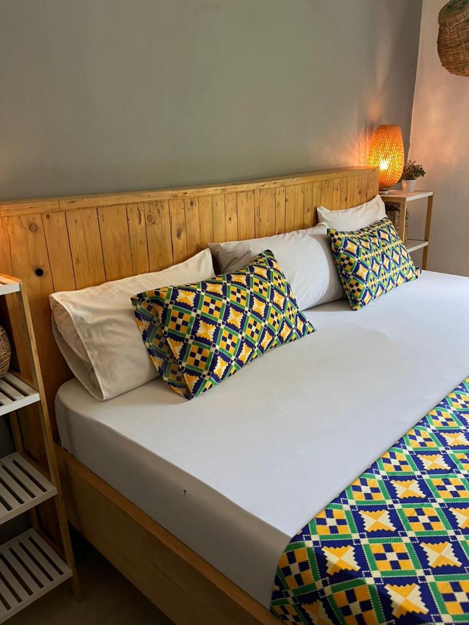 African Treasure Beach Resort Kokrobite Екстериор снимка