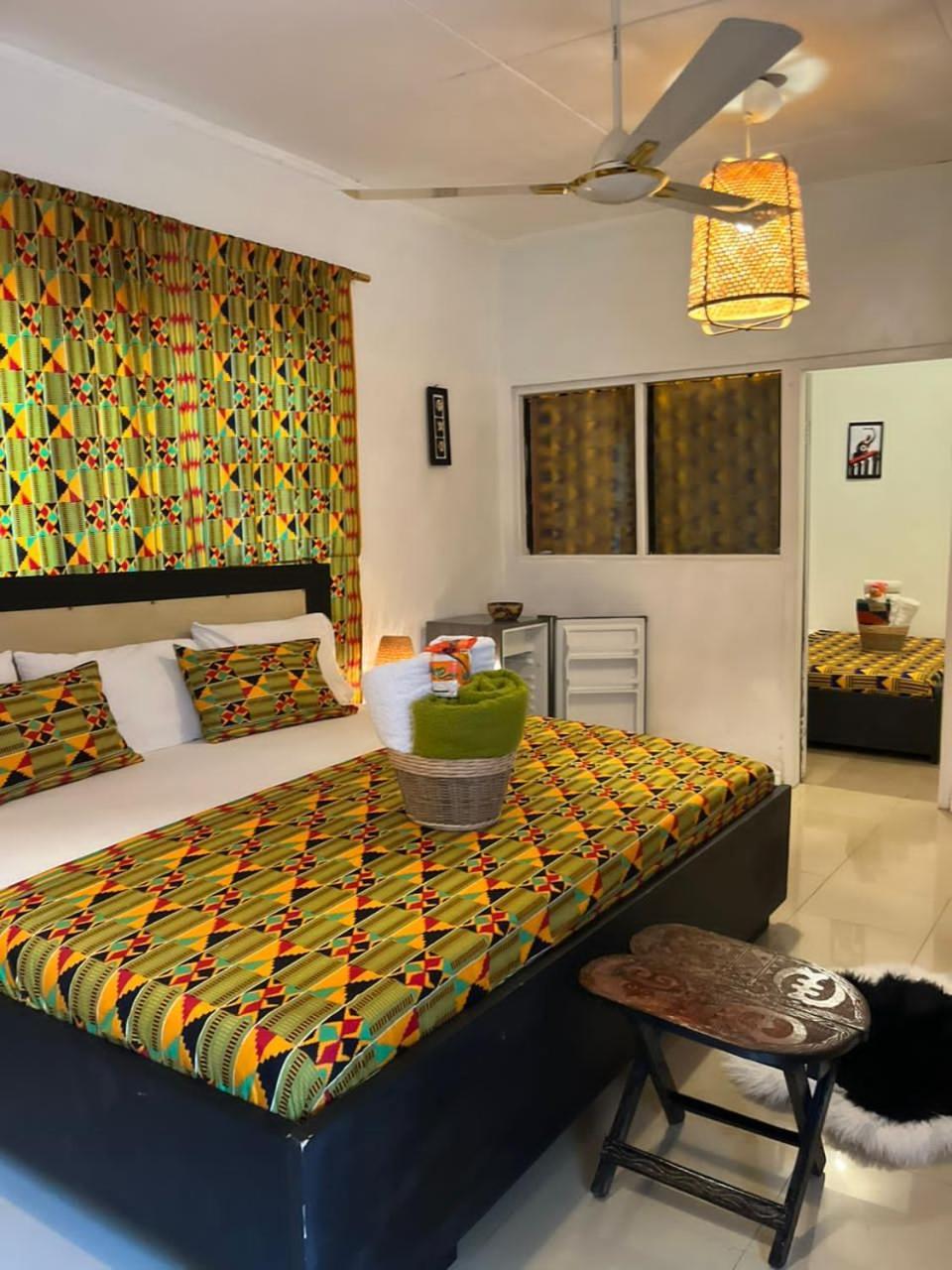African Treasure Beach Resort Kokrobite Екстериор снимка