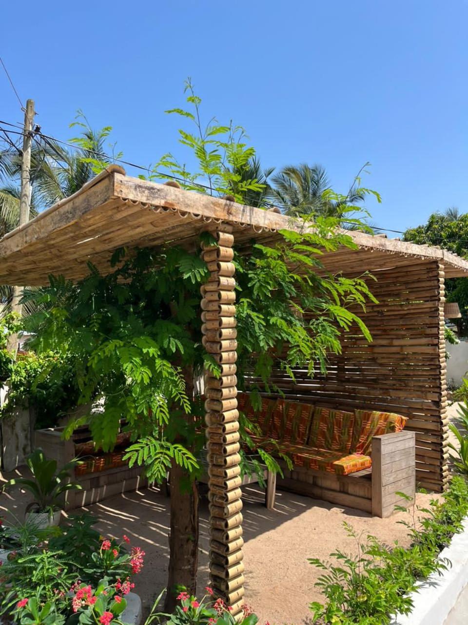 African Treasure Beach Resort Kokrobite Екстериор снимка