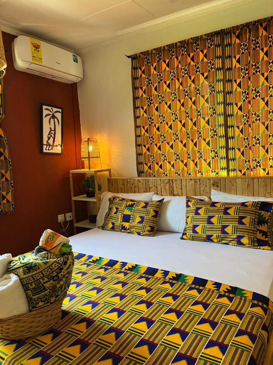 African Treasure Beach Resort Kokrobite Екстериор снимка