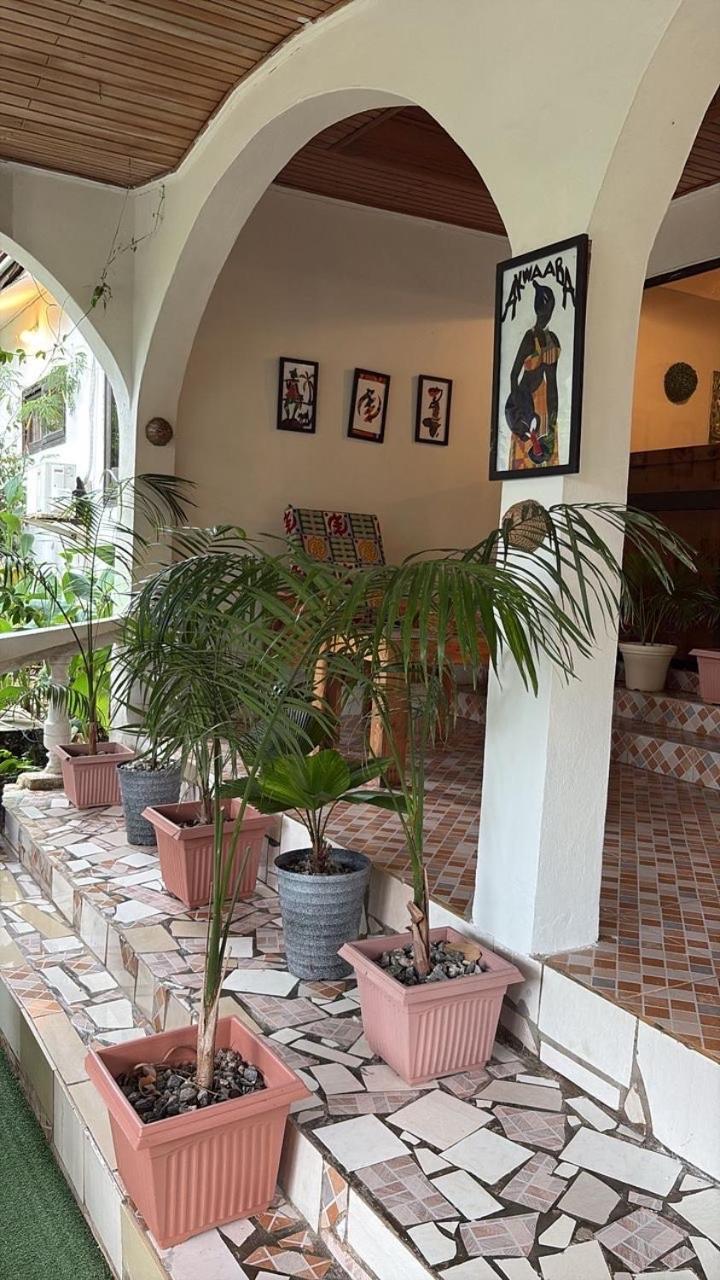 African Treasure Beach Resort Kokrobite Екстериор снимка