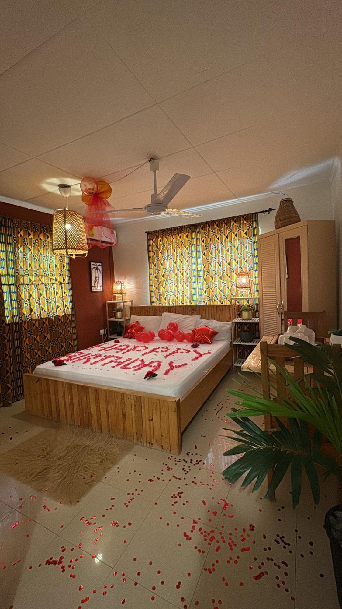 African Treasure Beach Resort Kokrobite Екстериор снимка