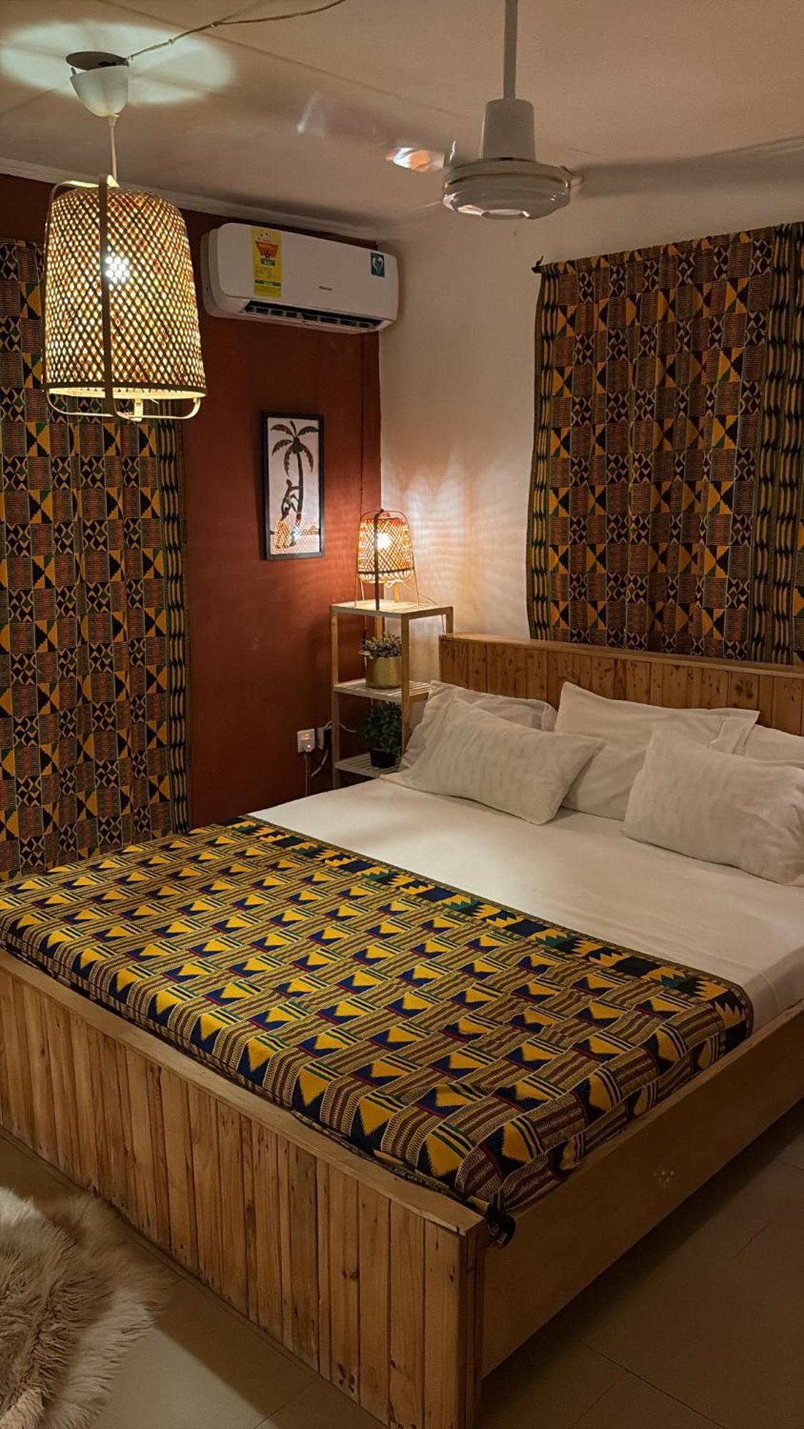 African Treasure Beach Resort Kokrobite Екстериор снимка
