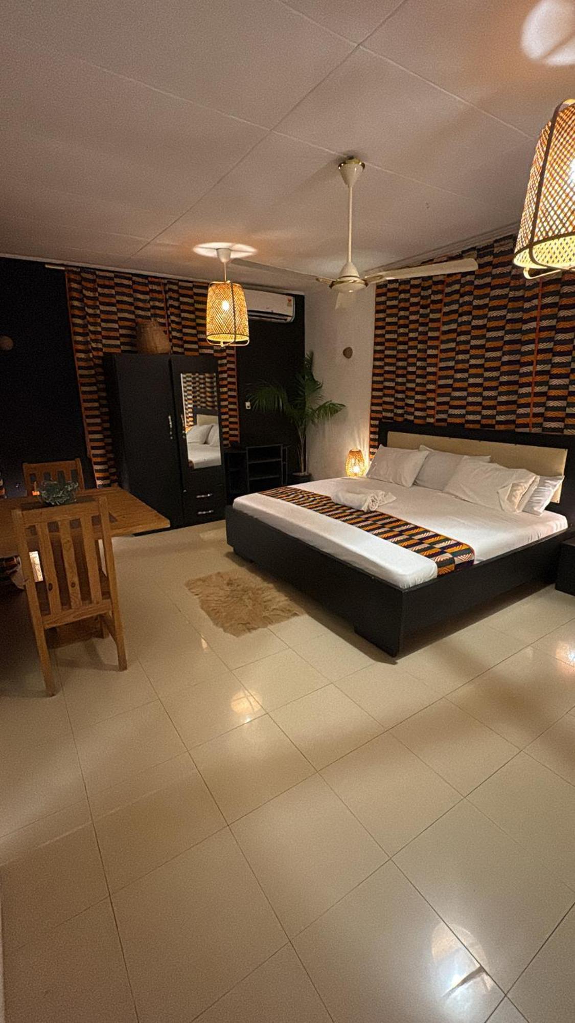 African Treasure Beach Resort Kokrobite Екстериор снимка